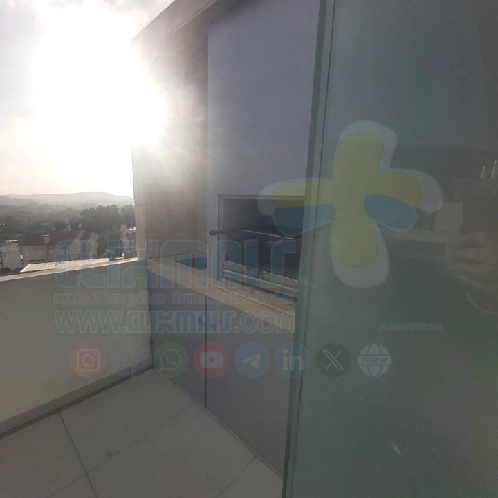 Apartamento T3 para Arrendamento em Nogueira, Fraião e Lamaçães Foto 8