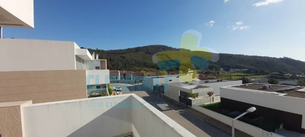 Apartamento T3 para Arrendamento em Nogueira, Fraião e Lamaçães