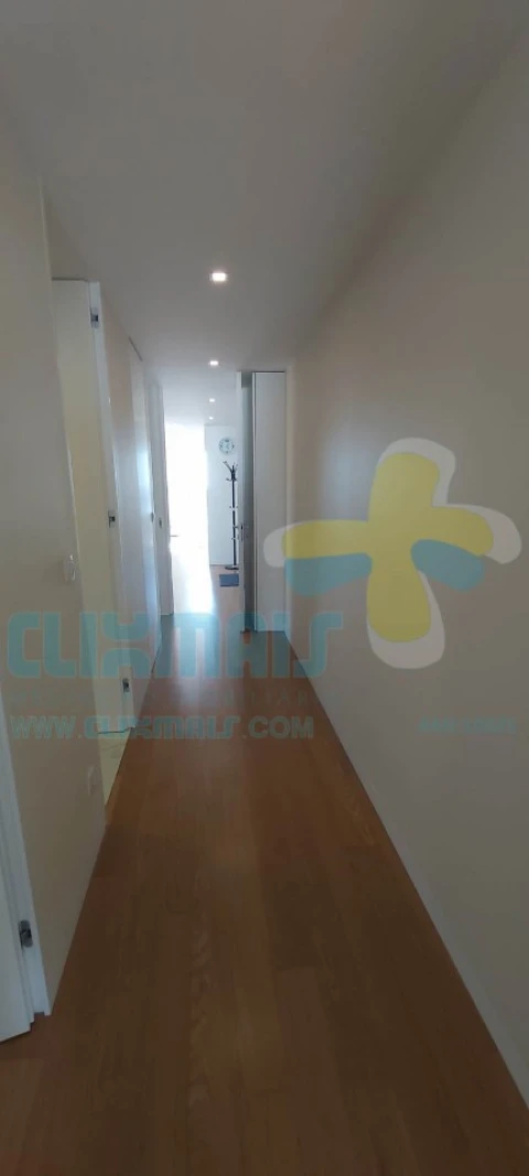 Apartamento T3 para Arrendamento em Nogueira, Fraião e Lamaçães
