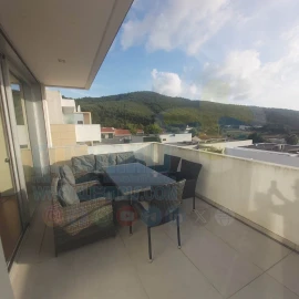 Apartamento T3 para Arrendamento em Nogueira, Fraião e Lamaçães