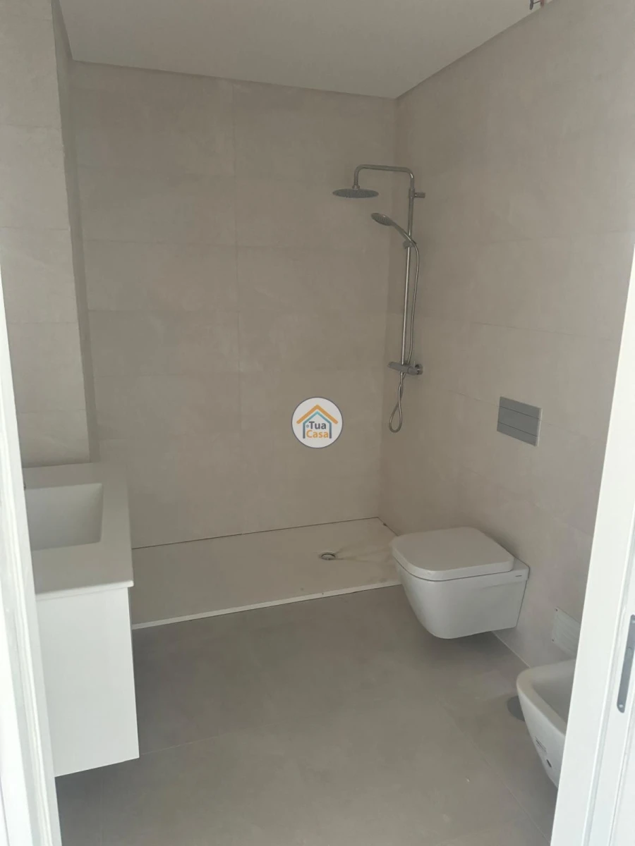Apartamento T3 para Venda em Currelos, Papízios e Sobral Foto 8