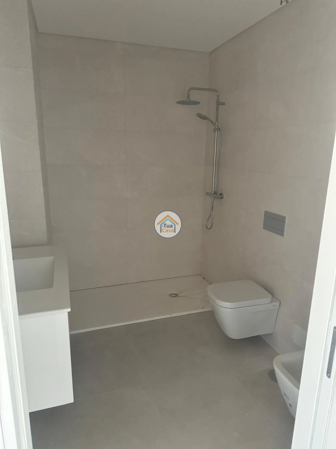 Apartamento T3 para Venda em Currelos, Papízios e Sobral Foto 8