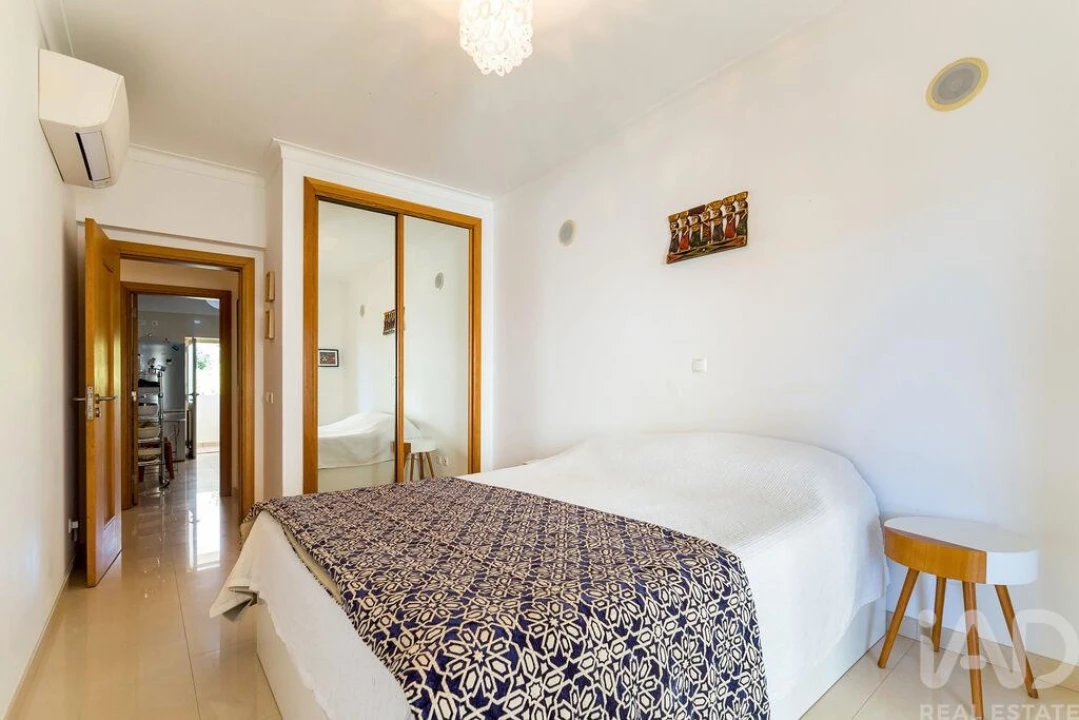 Apartamento T2 para Venda em Ferragudo Foto 19