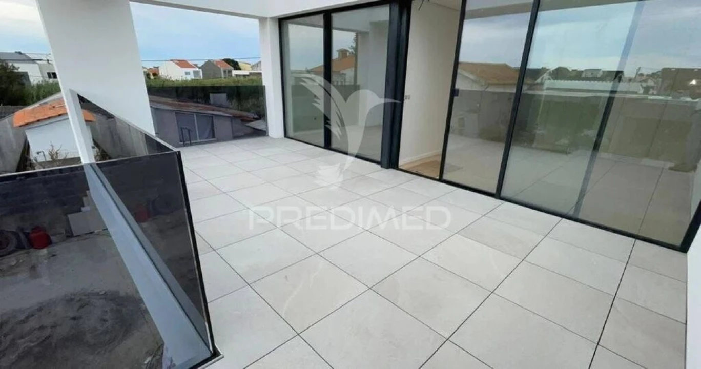 Moradia T4 para Venda em Canidelo Foto 10