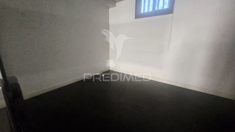 Loja para Arrendamento em Portimão