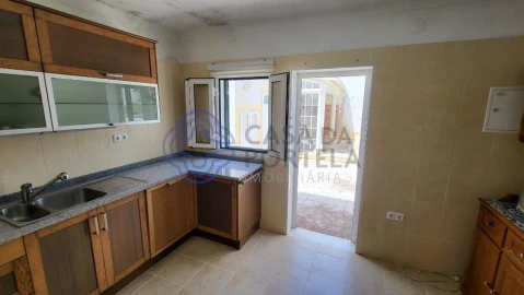 Moradia T2 para Venda em Terena (São Pedro)