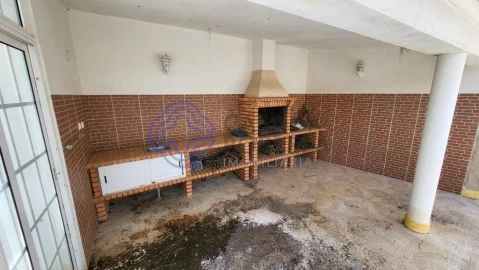 Moradia T4 para Venda em Terena (São Pedro)