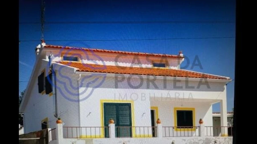 Moradia T4 para Venda em Terena (São Pedro)