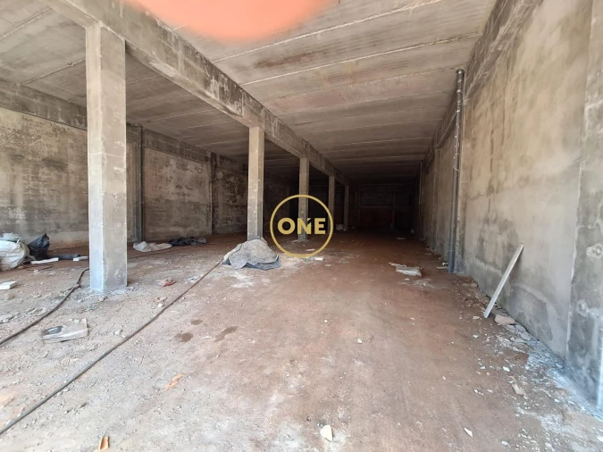 Armazém para Venda em Vilarinho das Cambas Foto 12