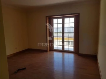 Moradia T5 para Venda em Esmoriz