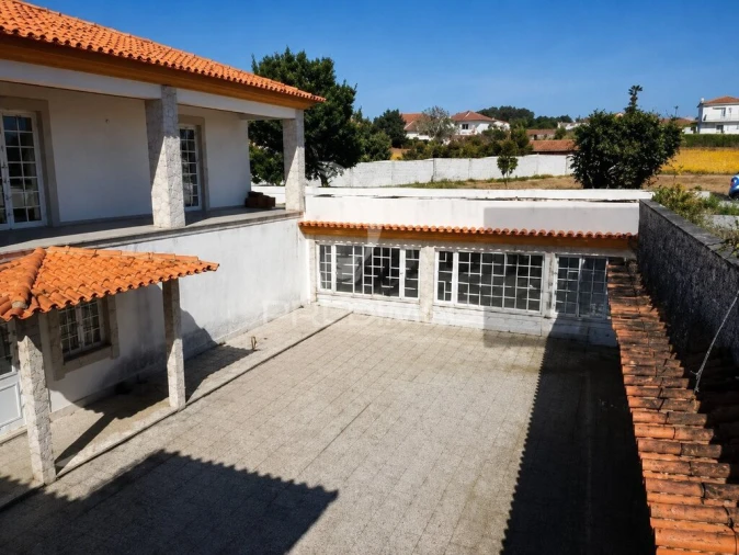 Moradia T5 para Venda em Esmoriz Foto 2