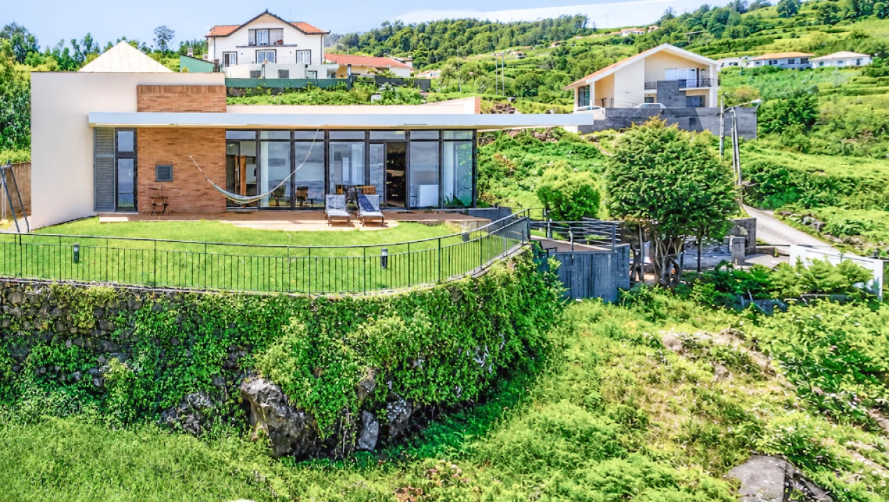 Moradia T2 para Venda em Porto Moniz Foto 48