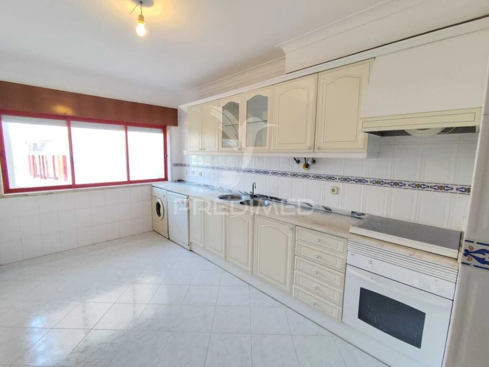 Apartamento T2 para Venda em Algueirão-Mem Martins Foto 7
