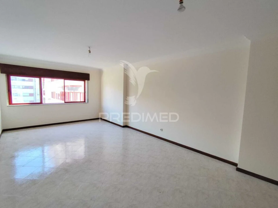 Apartamento T2 para Venda em Algueirão-Mem Martins Foto 13