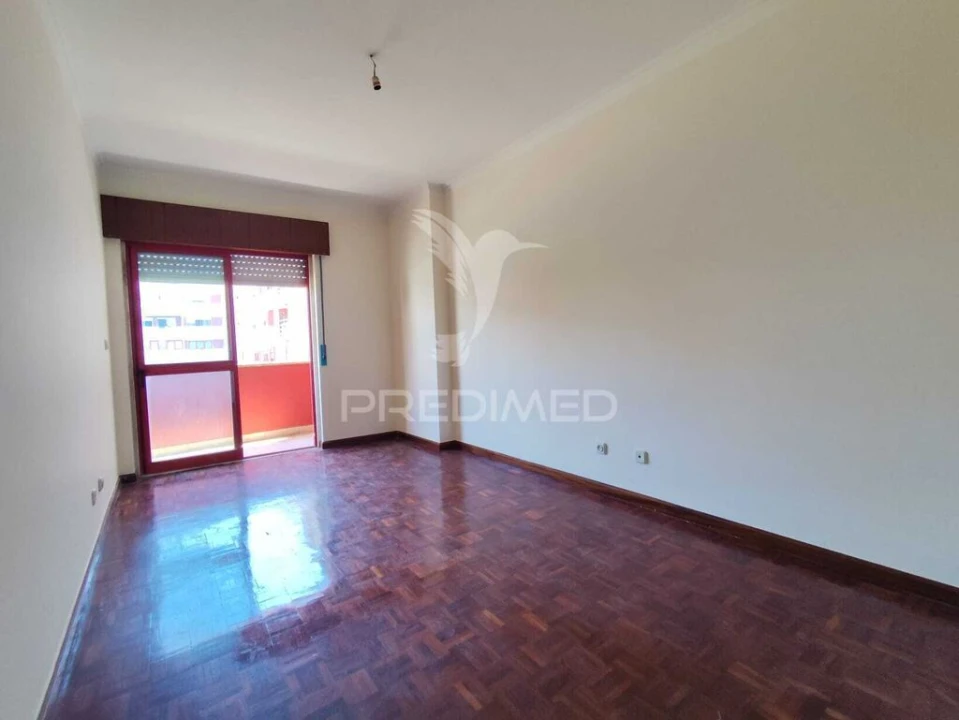 Apartamento T2 para Venda em Algueirão-Mem Martins Foto 20