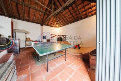 Moradia T4 para Venda em Peral