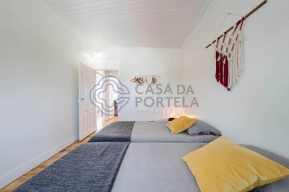 Moradia T4 para Venda em Peral