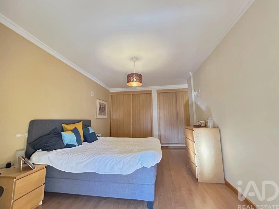 Apartamento T4 para Venda em Faro (Sé e São Pedro) Foto 11