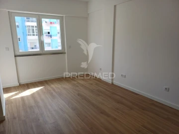 Apartamento T1 para Venda em Seixal, Arrentela e Aldeia de Paio Pires