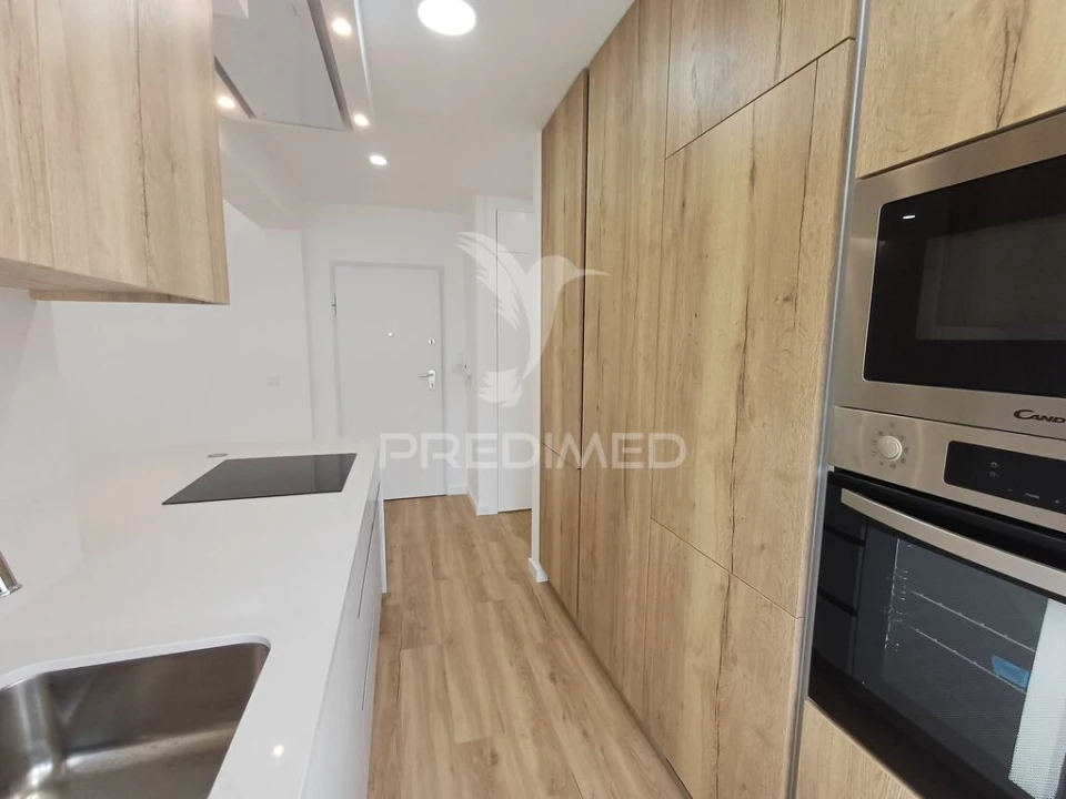 Apartamento T1 para Venda em Seixal, Arrentela e Aldeia de Paio Pires Foto 8