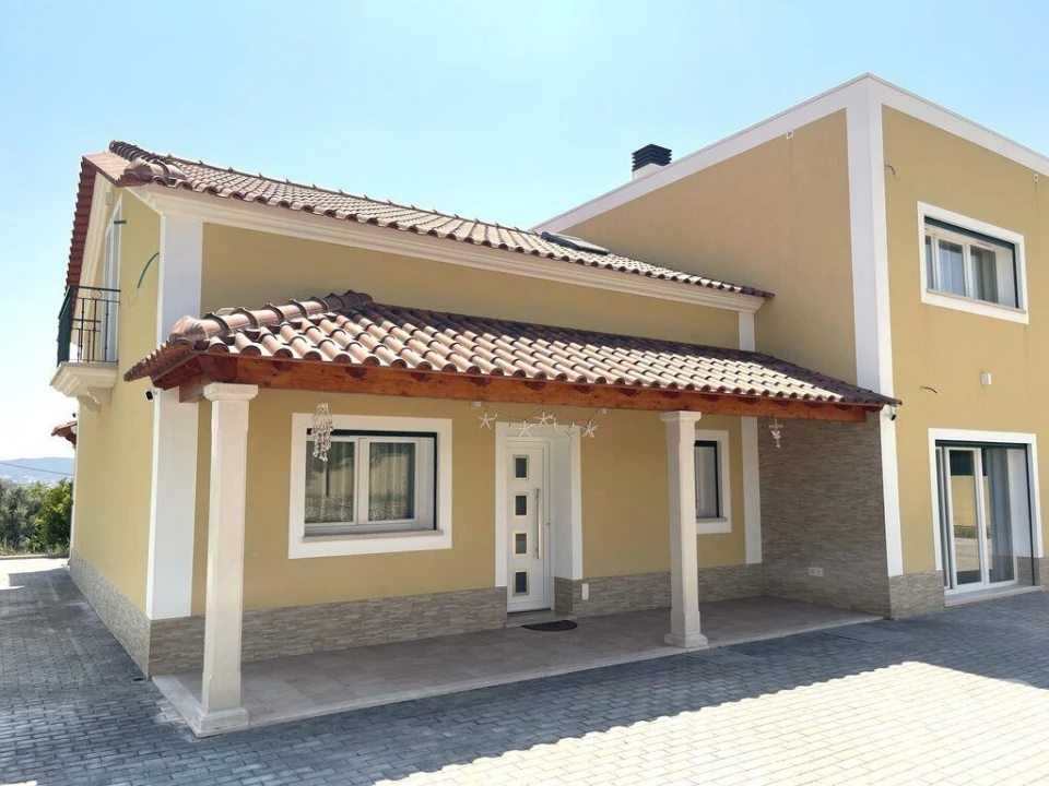 Moradia T5 para Venda em São Pedro de Tomar Foto 1