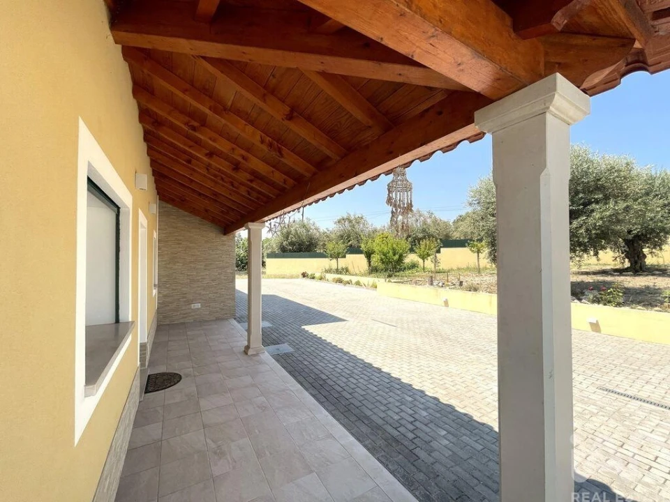 Moradia T5 para Venda em São Pedro de Tomar Foto 3