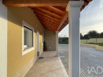 Moradia T5 para Venda em São Pedro de Tomar