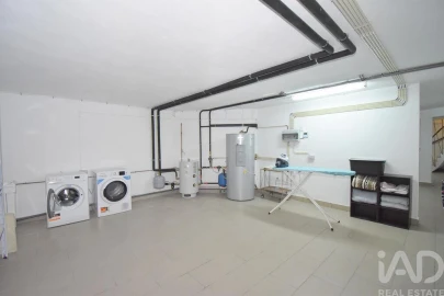 Moradia T5 para Venda em Maçãs de D. Maria