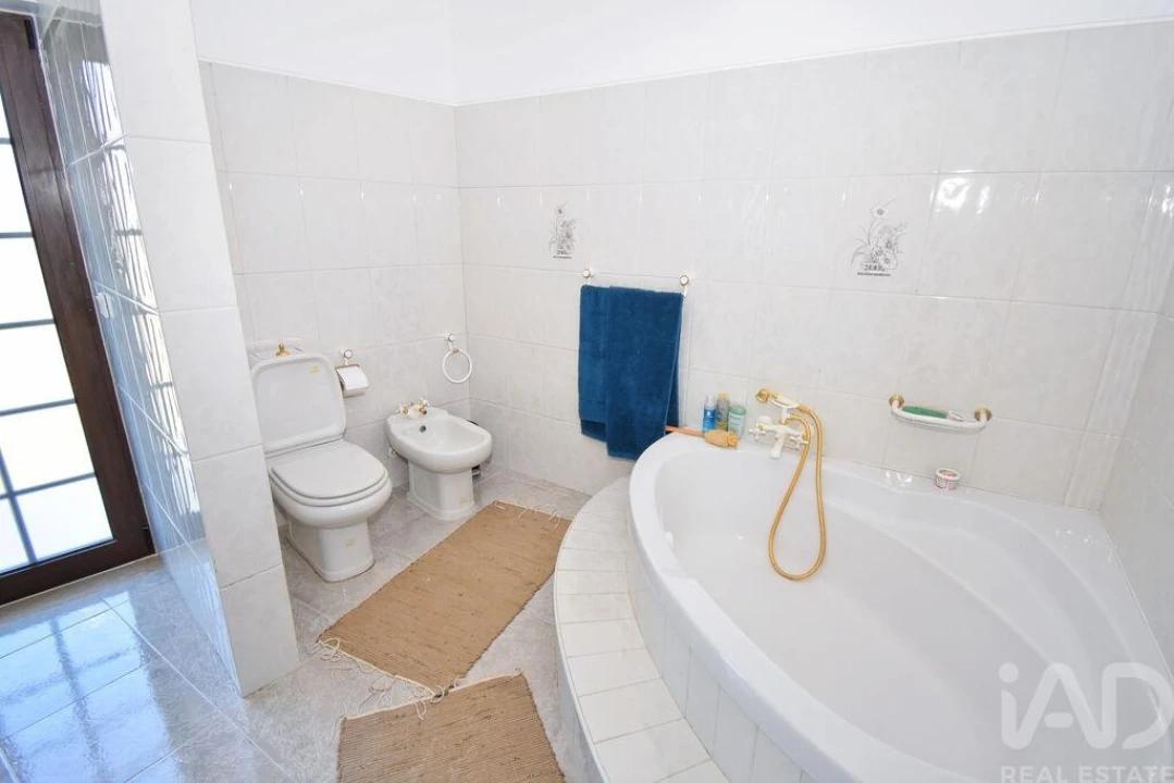 Moradia T5 para Venda em Maçãs de D. Maria Foto 17