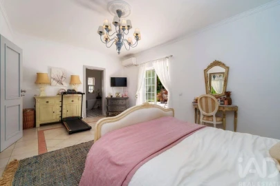 Moradia T4 para Venda em Loule (São Clemente)
