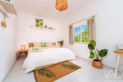 Moradia T4 para Venda em Loule (São Clemente)