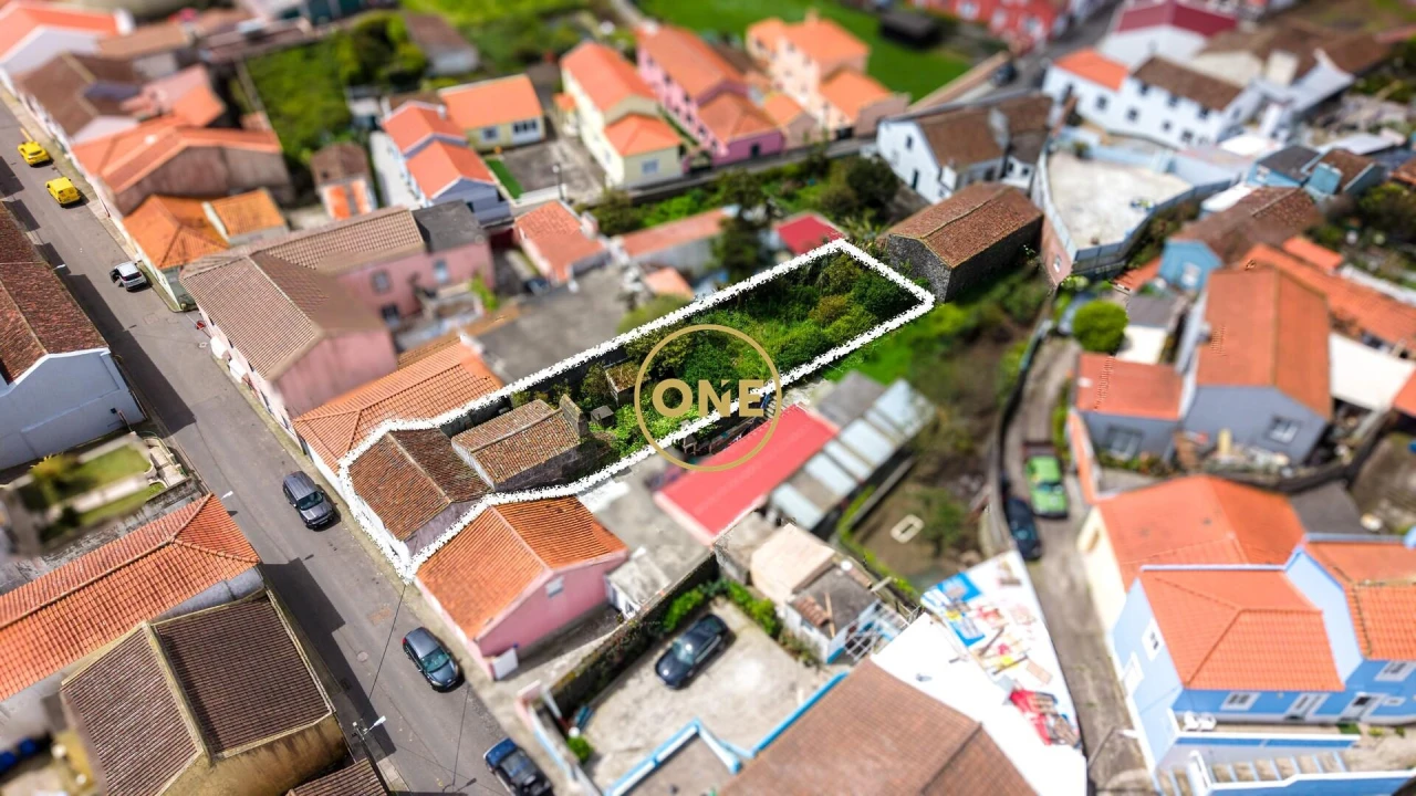 Moradia T1 para Venda em Arrifes Foto 19