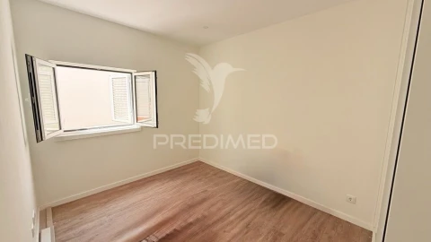 Apartamento T2 para Venda em Bensafrim e Barão de São João