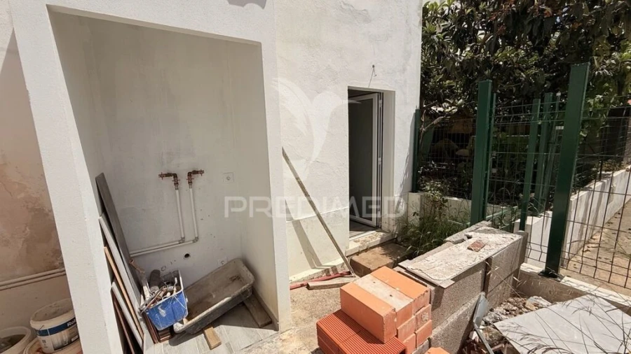 Apartamento T2 para Venda em Bensafrim e Barão de São João Foto 7
