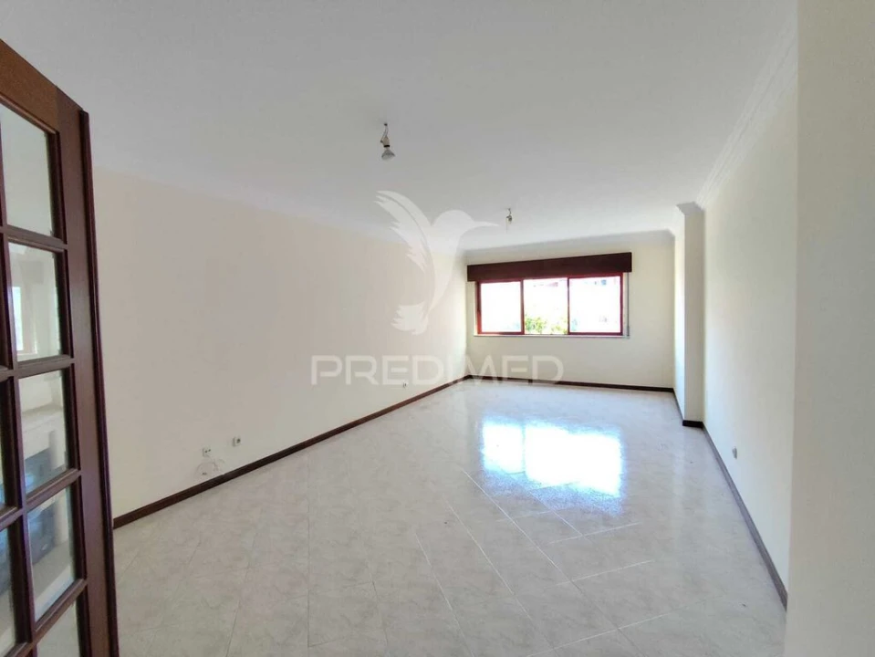 Apartamento T2 para Venda em Algueirão-Mem Martins Foto 9