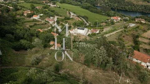 Terreno para Venda em Vila Caiz