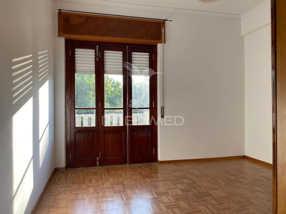 Apartamento T2 para Venda em Romeira e Várzea Foto 11