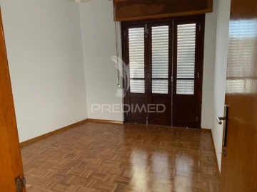 Apartamento T2 para Venda em Romeira e Várzea
