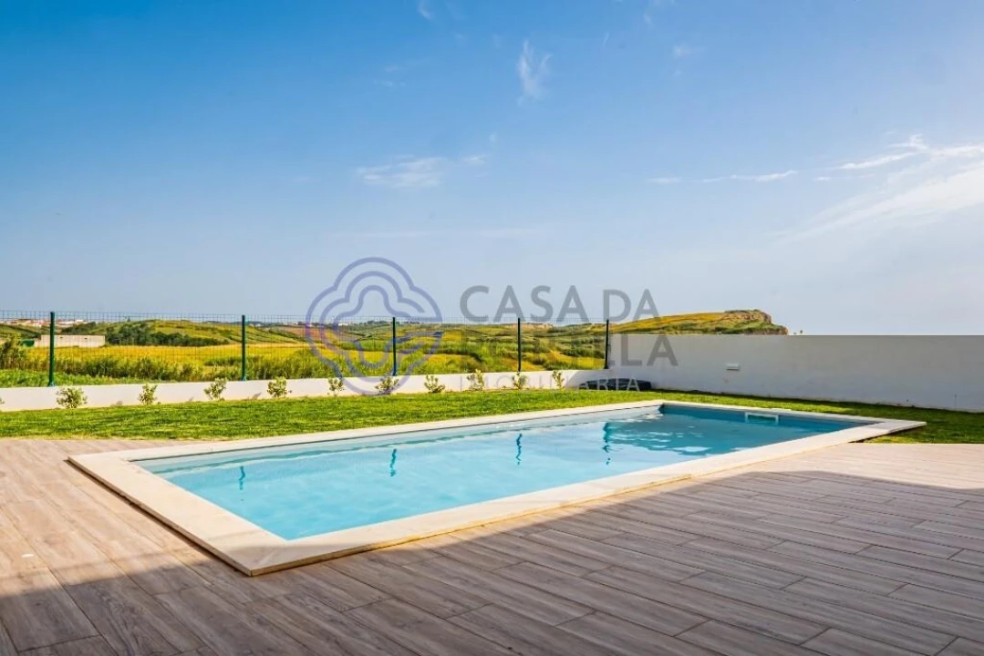 Moradia T4 para Venda em São Pedro da Cadeira Foto 16