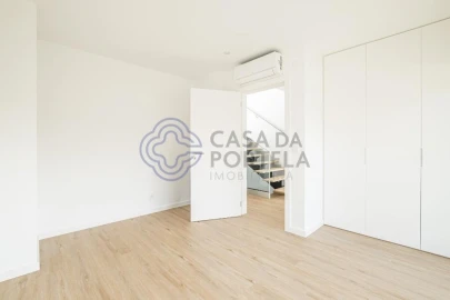 Moradia T4 para Venda em São Pedro da Cadeira
