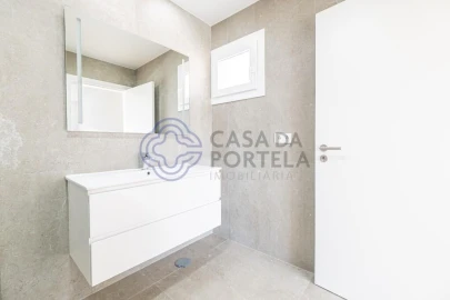 Moradia T4 para Venda em São Pedro da Cadeira