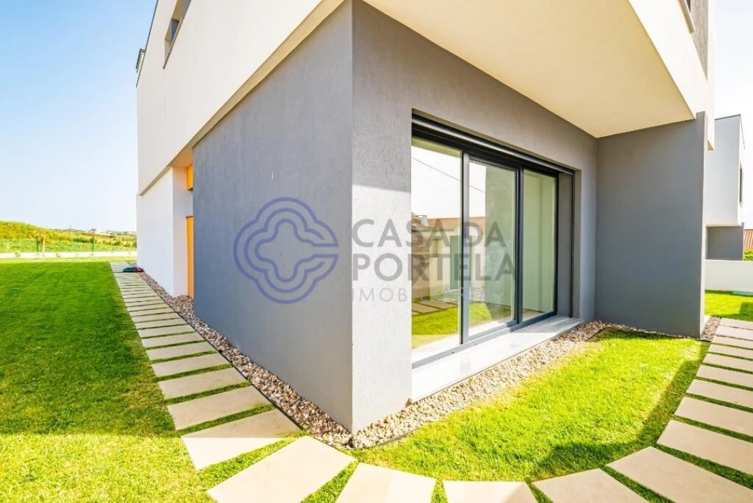 Moradia T4 para Venda em São Pedro da Cadeira Foto 19
