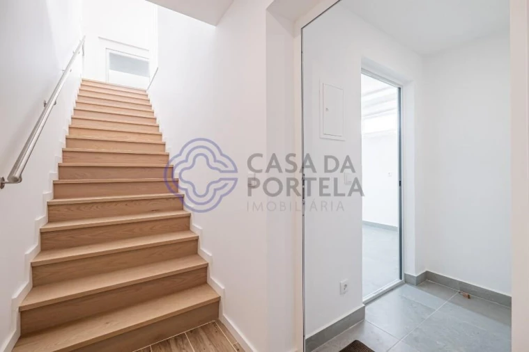 Moradia T4 para Venda em São Pedro da Cadeira Foto 46