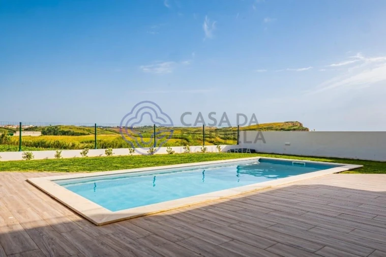 Moradia T4 para Venda em São Pedro da Cadeira Foto 16
