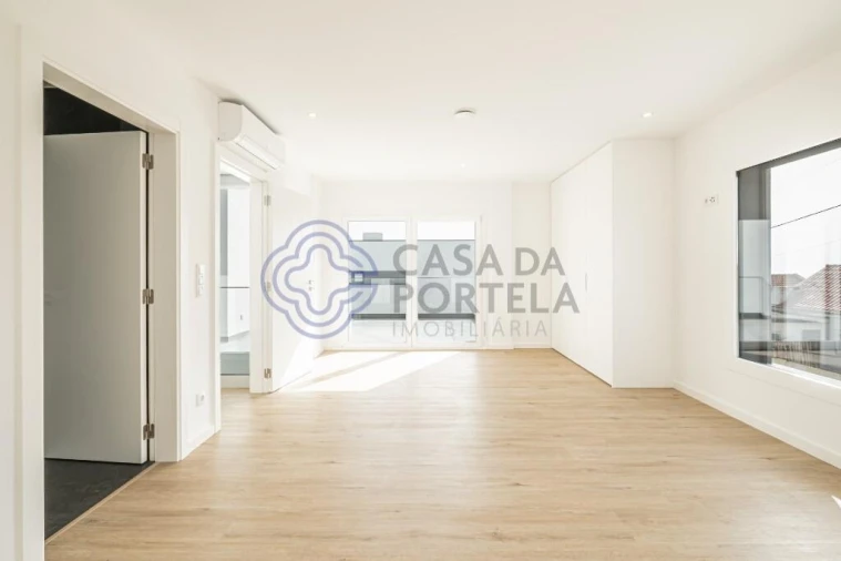 Moradia T4 para Venda em São Pedro da Cadeira Foto 37