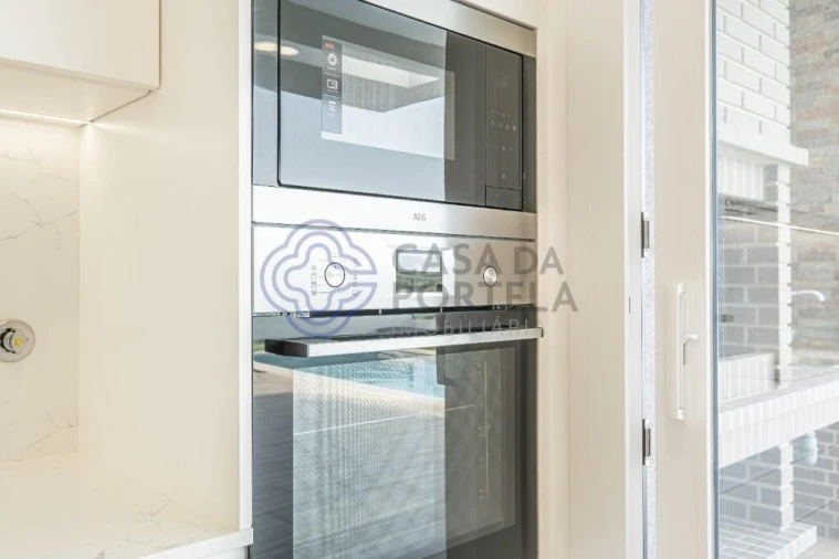 Moradia T4 para Venda em São Pedro da Cadeira Foto 12