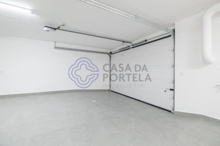 Moradia T4 para Venda em São Pedro da Cadeira Foto 49