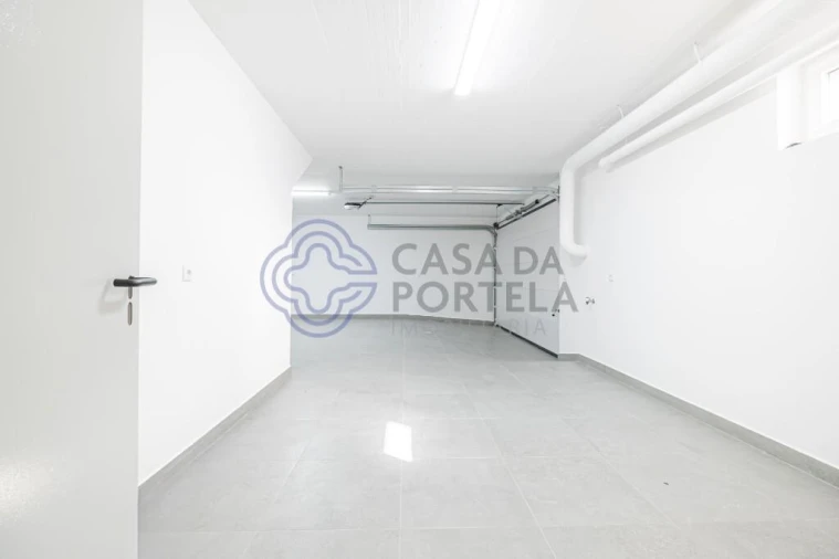 Moradia T4 para Venda em São Pedro da Cadeira Foto 47