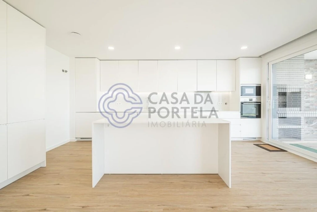 Moradia T4 para Venda em São Pedro da Cadeira Foto 10