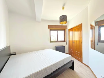Apartamento T2 para Venda em Póvoa de Varzim, Beiriz e Argivai